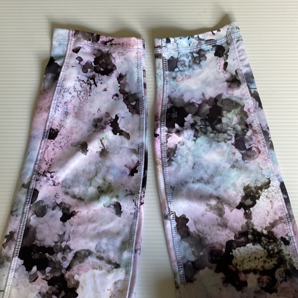 Dip size large exercise colorful leggings NWT - Picture 6 of 9